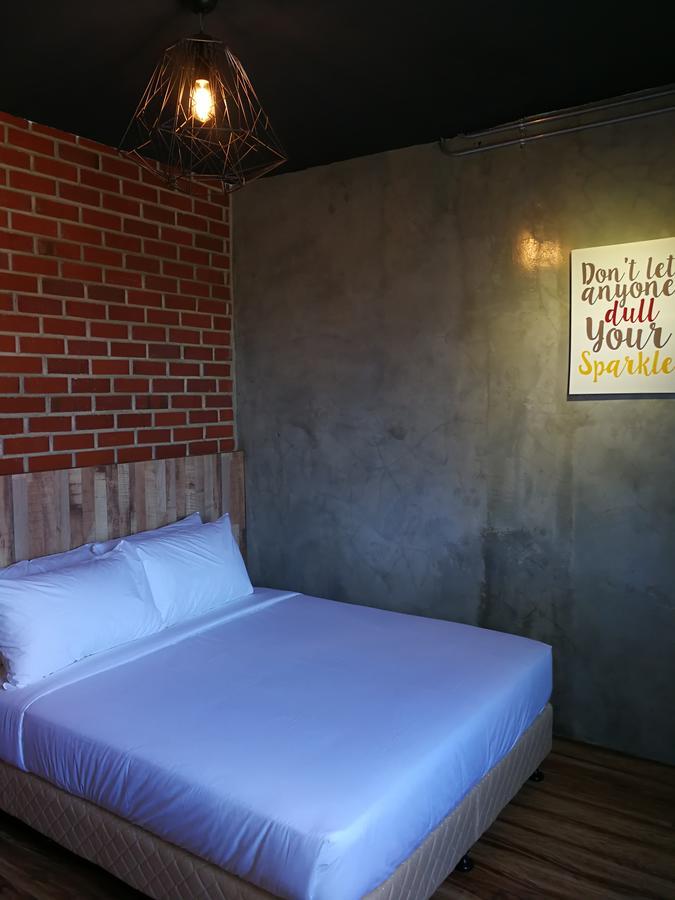 The Rise Room Kuala Terengganu Exterior photo A room at the hotel