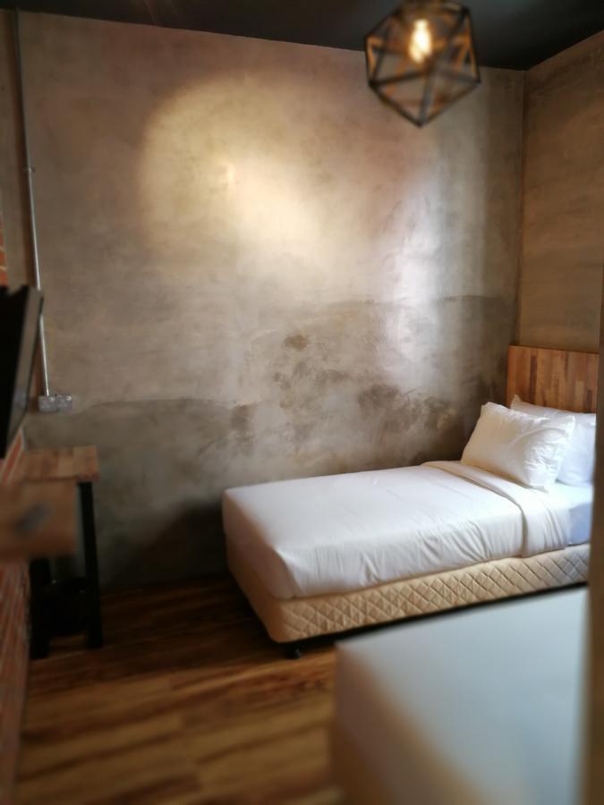 The Rise Room Kuala Terengganu Exterior photo A room at the hotel