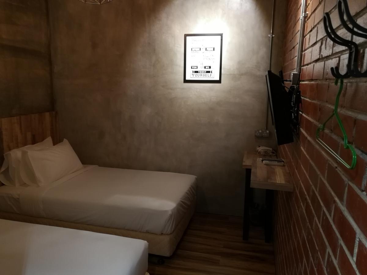 The Rise Room Kuala Terengganu Exterior photo A room at the hotel