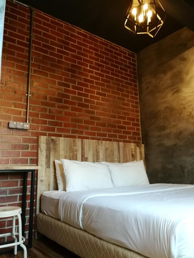 The Rise Room Kuala Terengganu Exterior photo A bedroom at the hotel